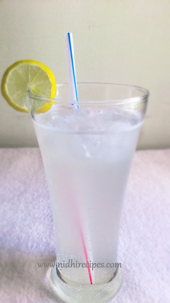 Fizzy Lemonade  // nidhirecipes.com